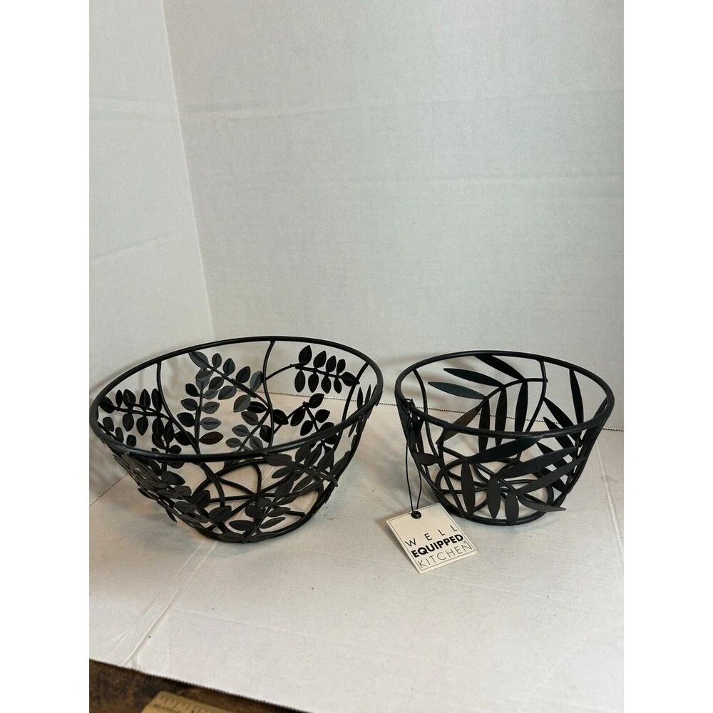 Well Equipped Kitchen Black Metal Wire Baskets Leaf Design Fruit Bread Bowls (2)